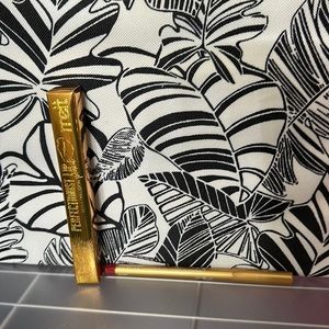 Melt cosmetics perfectionist lip pencil in shade Corazon